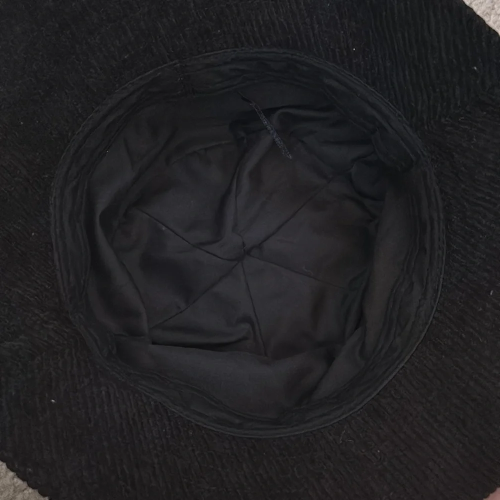 Bucket hat - Picture 3 of 4